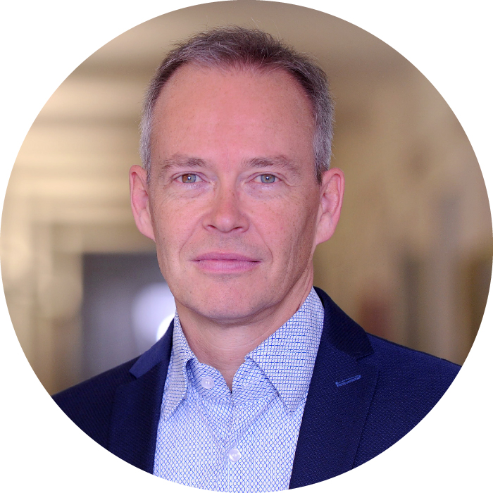 Dr. Stefan Brink Dr. Stefan Brink